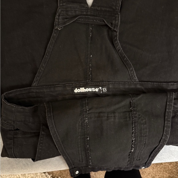 Black Stretch Distressed Denim Skinny-Fit Overalls – Edgy and Versatile! - Picture 3 of 3